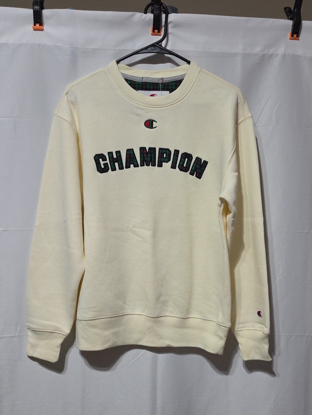 Champion Women's Fleece Sweatshirt - Cream Plaid. Size: XS